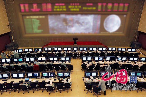 嫦娥三号软着陆_嫦娥三号月面软着陆