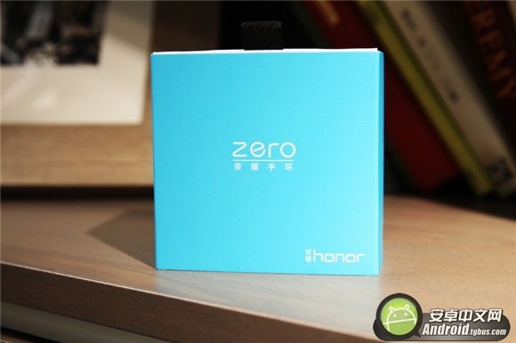 品味时尚美好生活荣耀手环zero评测