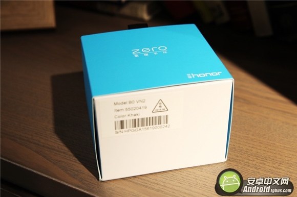 品味时尚美好生活荣耀手环zero评测