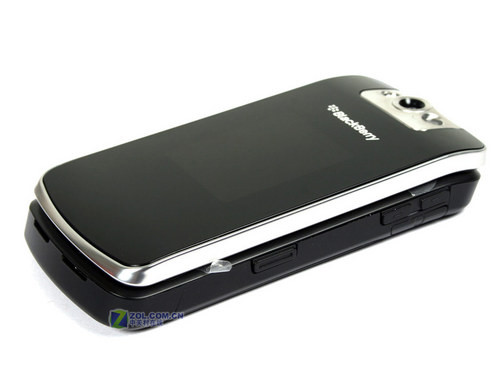 首款翻盖BlackBerry 黑莓8220试用手记 