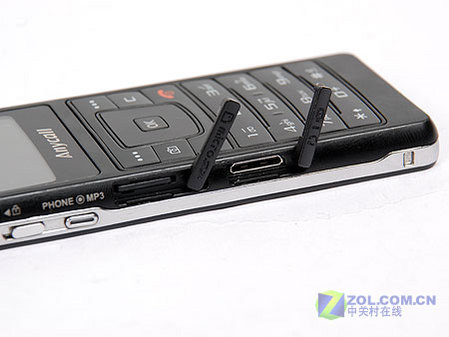 双面双屏超轻薄音乐至尊 三星F308评测 