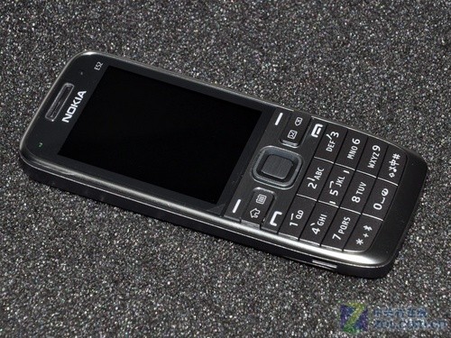 600MHz商务环保智能机 诺基亚E52评测 