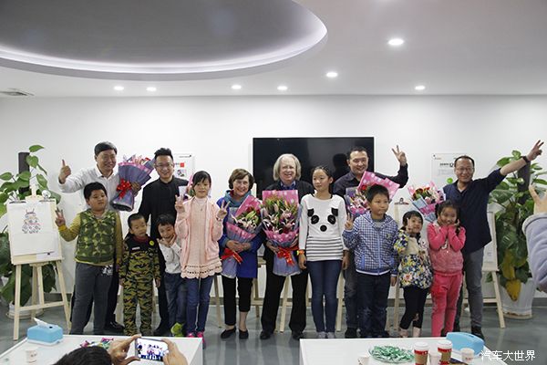 继中欧复旦清华之后 车发发走进北大课堂