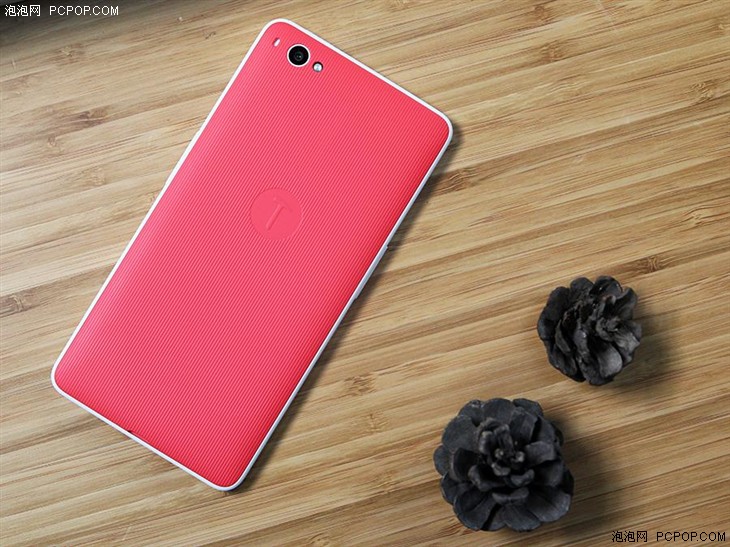 最具情怀的千元机 锤子坚果U1真机评测 