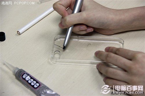 给iPhone做件衣裳 diy水钻手机壳教程 