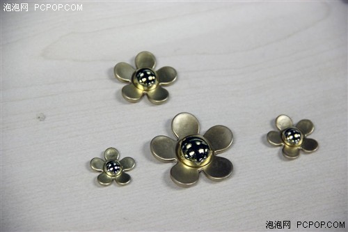 给iPhone做件衣裳 diy水钻手机壳教程 