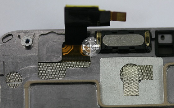 努比亚Z5S内部散热细节镜头