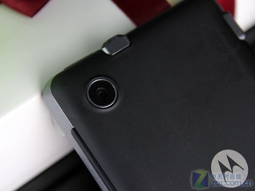 我是格子控 双卡SNS摩托罗拉EX223评测 