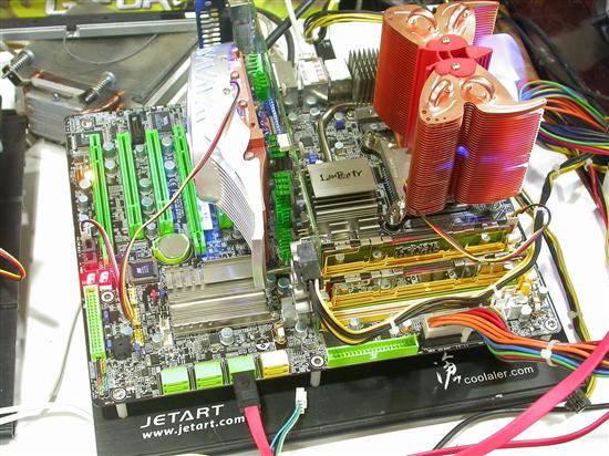 Intel中端新锐：45nm E7300疯狂超频