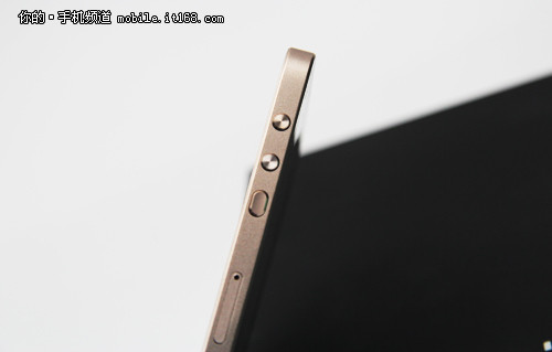 5160元演绎超薄金属设计 OONE手机评测
