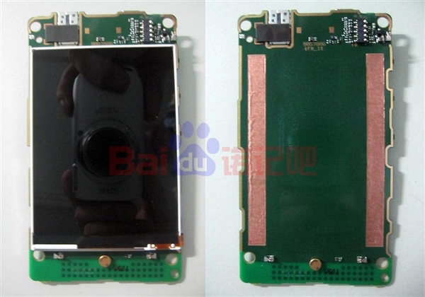 诺基亚Asha 503拆解图：600元廉价机的“内涵”