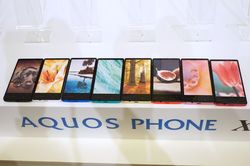 302sh_绝对没边框!夏普怪异手机AQUOS PHONE Xx SH302图赏