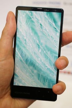 302sh_绝对没边框!夏普怪异手机AQUOS PHONE Xx SH302图赏