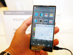 302sh_绝对没边框!夏普怪异手机AQUOS PHONE Xx SH302图赏