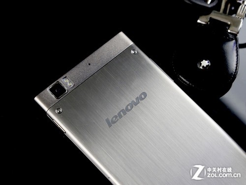 首款Intel双核挑衅四核 联想K900评测 