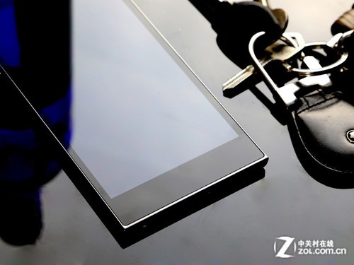 首款Intel双核挑衅四核 联想K900评测 