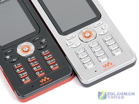 简体中文版索爱W880独家评测 