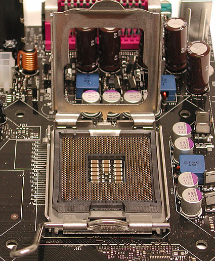 真的假的！Intel标配的液冷散热器？？？ 