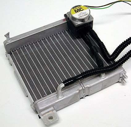 真的假的！Intel标配的液冷散热器？？？ 