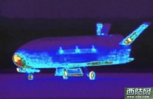 神九碰上UFO是美国X-37B：卫星杀手捣毁天宫