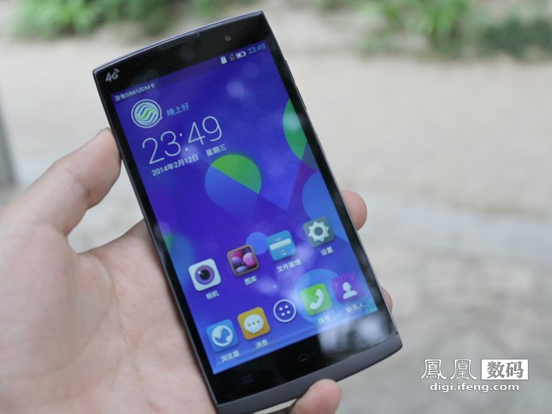 移动自主4G手机M811图赏：5吋720P屏售999元