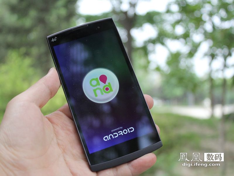 移动自主4G手机M811图赏：5吋720P屏售999元