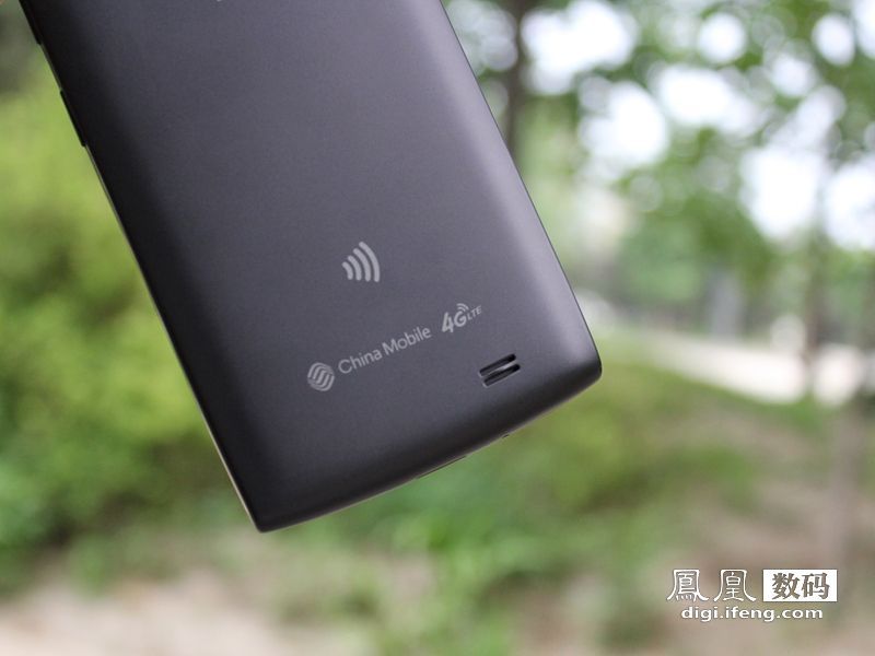 移动自主4G手机M811图赏：5吋720P屏售999元
