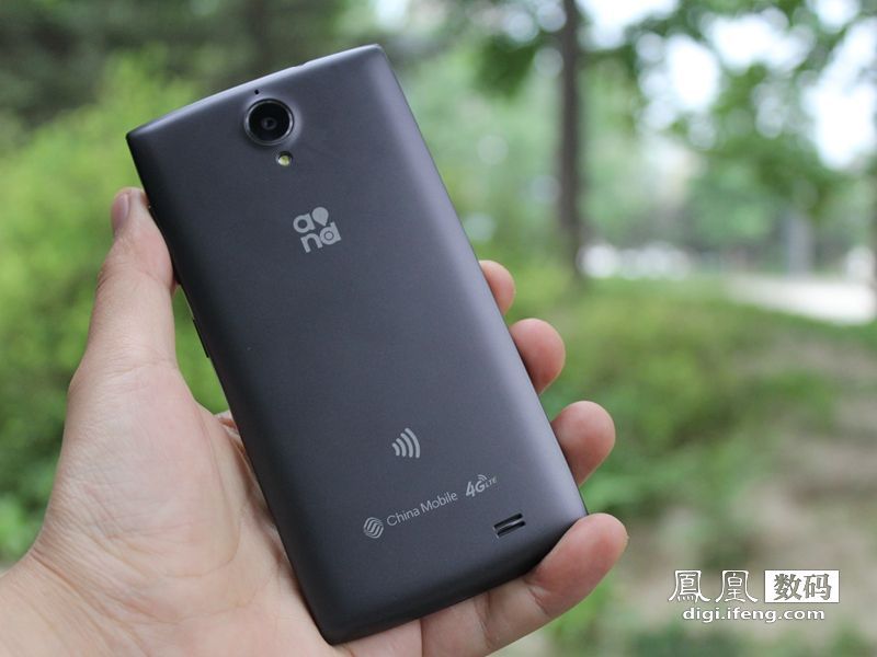 移动自主4G手机M811图赏：5吋720P屏售999元