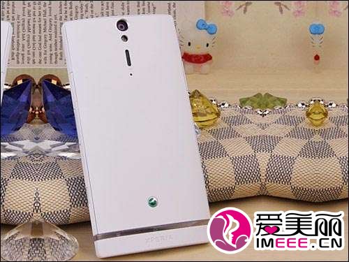 最时尚双核强机 索尼LT27i不足2600元imeee.cn