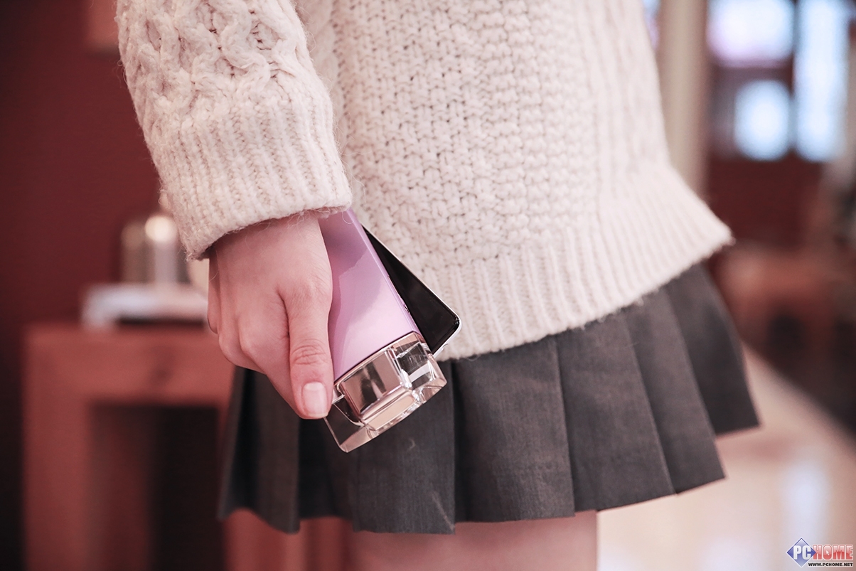 幽香逸韵本天成 索尼自拍香水瓶KW1评测