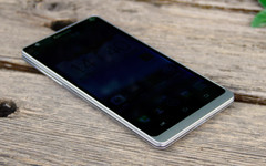 四核5.0英寸HD屏幕 酷派8720Q详细评测 