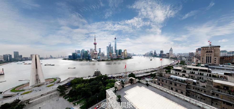 249亿像素照片：上海外滩照惊现酒店裸男露下体节操碎一地