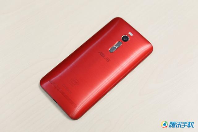 华硕ZenFone 2评测:有突破,也有不足