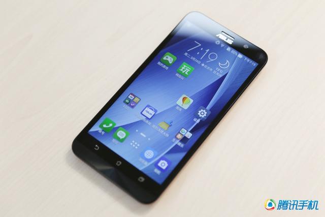 华硕ZenFone 2评测:有突破,也有不足