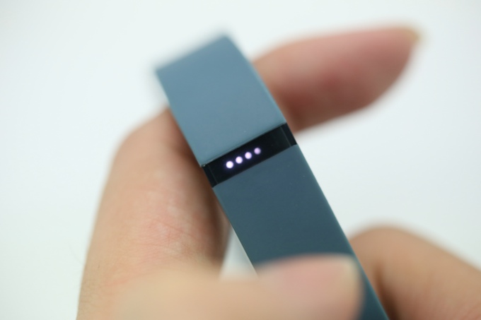 极速同步 Fitbit Flex体验评测