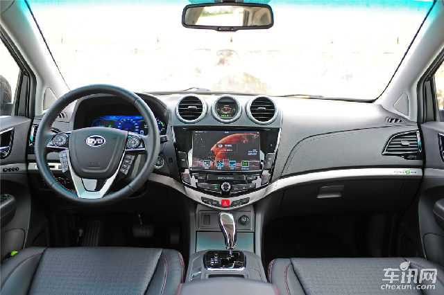 比亚迪s7 直降2.5万 走全国送礼包 