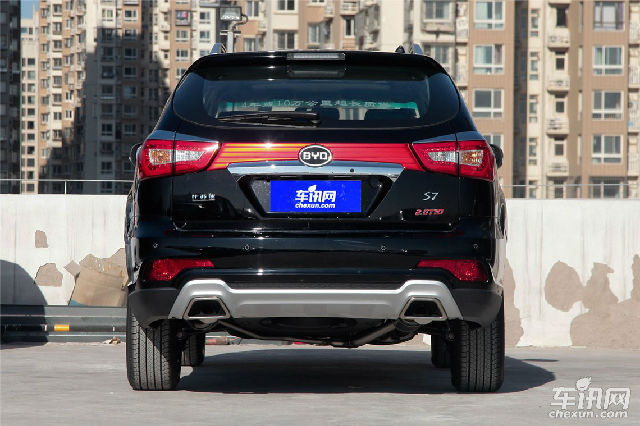 比亚迪s7 直降2.5万 走全国送礼包 