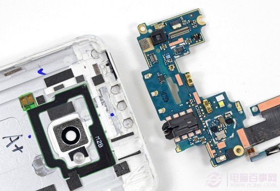 HTC One M7被拆的所剩无几的子板