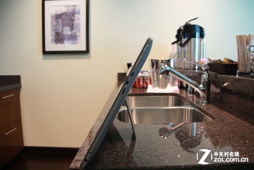 3种工作模式 华硕P1801平板AIO现场解析