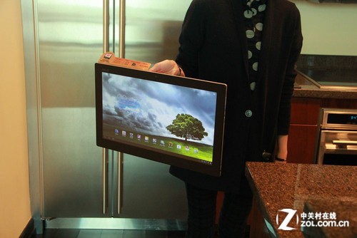 3种工作模式 华硕P1801平板AIO现场解析