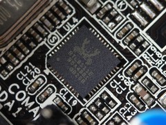 小身材有大作为 梅捷豪华E350主板评测