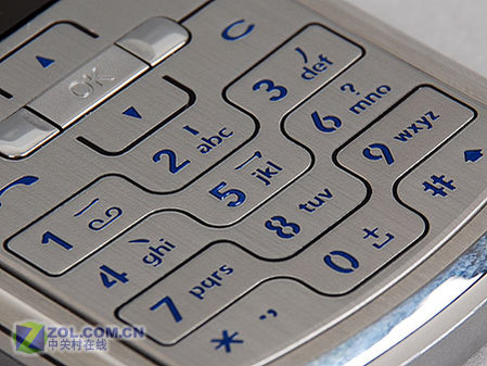 直板SHINE也闪耀！超薄直板LG KG77评测 