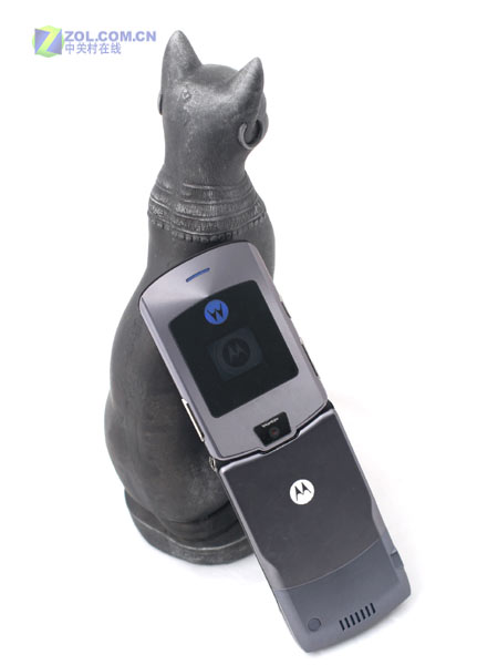 向RAZR V3说再见 摩托罗拉V3i详细评测