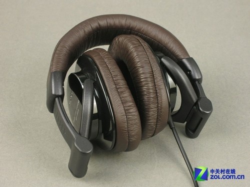索尼MDR-V900HD  