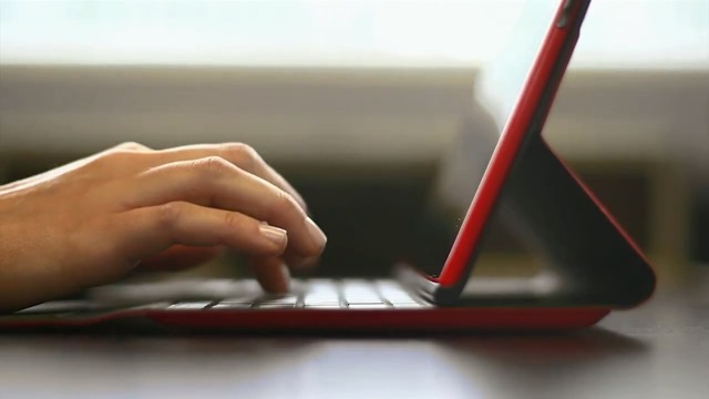 传最后一款 Windows RT 平板 Lumia 2520 已停产