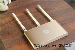 真·3天线/信号超强 299元极路由3评测