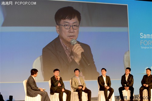 2012三星论坛发布智能相机新品 