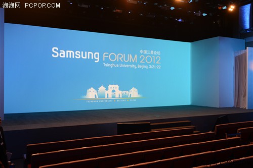 2012三星论坛发布智能相机新品 