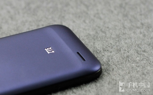 4.5英寸IPS屏双核 千元级中兴V955评测 