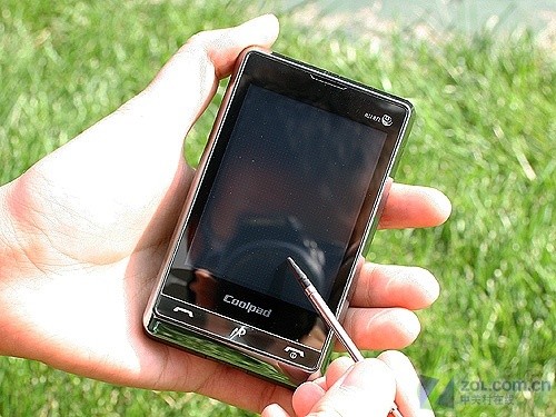 大砖头一去不复返 G网双待酷派8288评测 